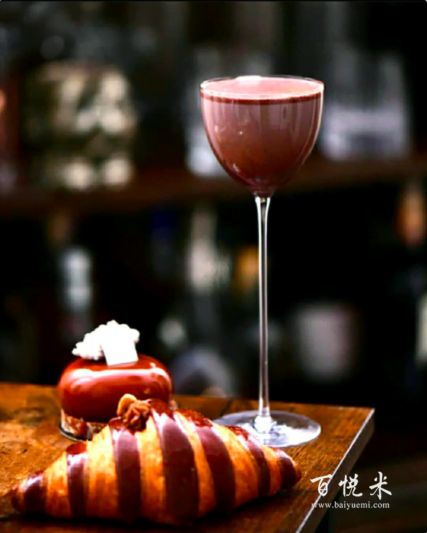 雞尾酒中的最佳杰作馬天尼被譽(yù)為雞尾酒之王,這幾款你喝過(guò)嗎